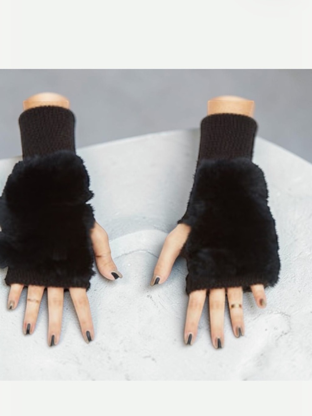 Jocelyn Black Fur Fingerless Mittens